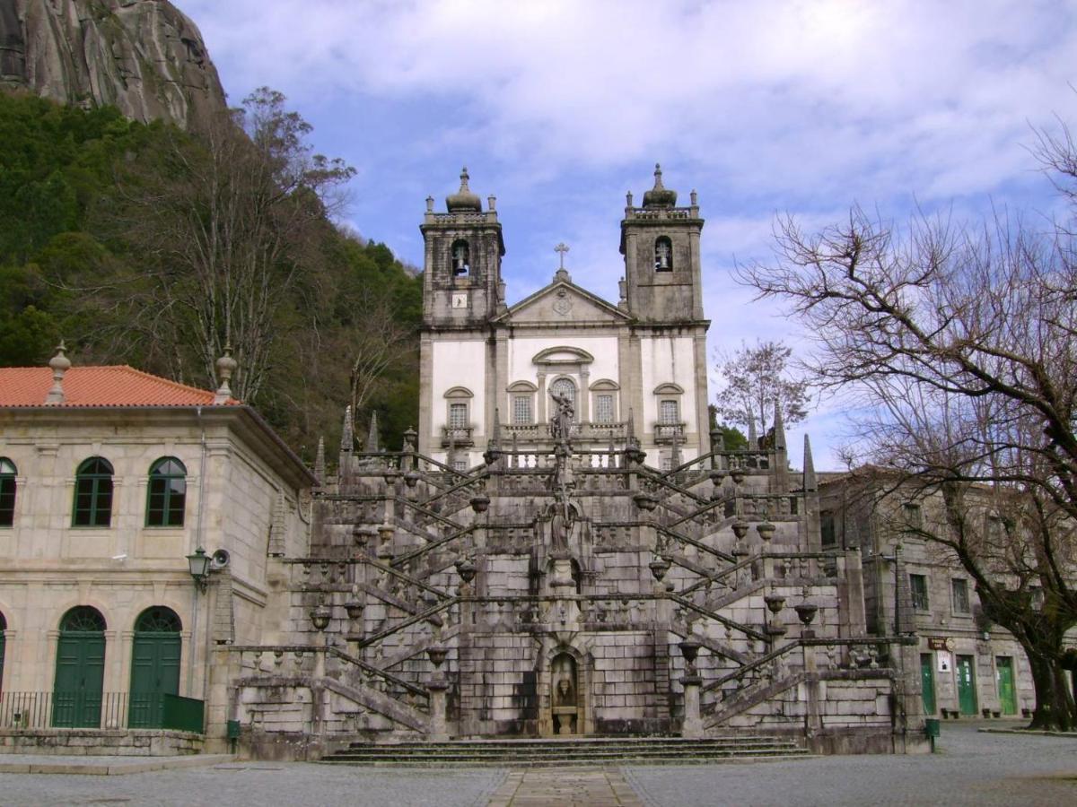 Chale Dos Penedos, Sossego E Piscina Privada Villa Monção Exteriör bild
